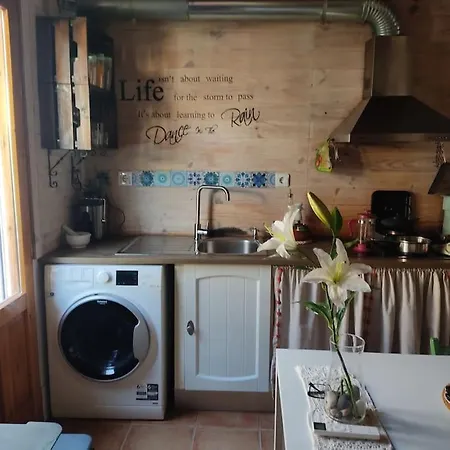 Casita Mona Y Acogedora * Alaquas